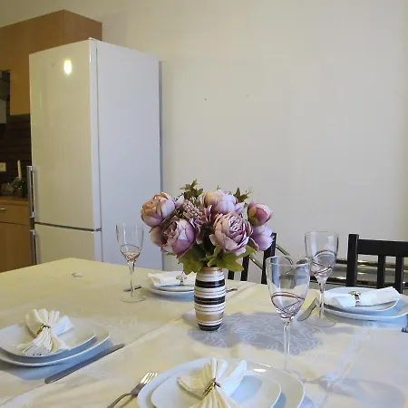לינה וארוחת בוקר Arabesque Accommodation פראג